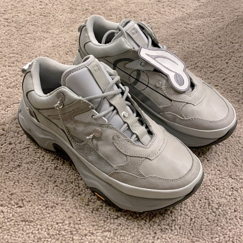 C2H4 Alpha pewter Size 10 EU 44